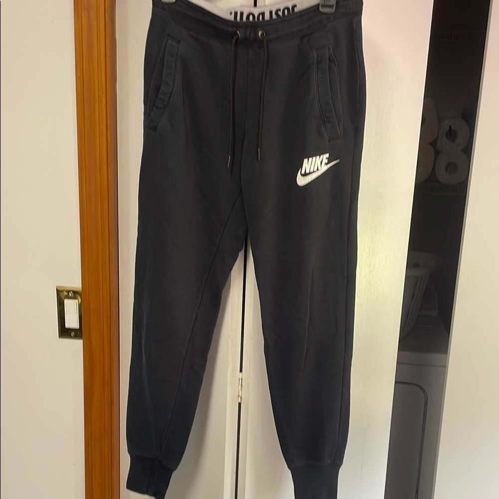 Nike Black Sweatpants Tapered Leg Elastic Cuffs